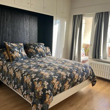 Apartment Ruim Met Zeezicht Blankenberge
